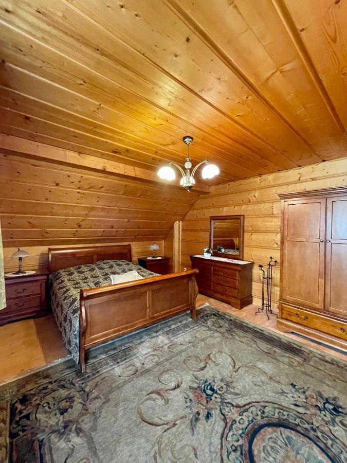 Villa Dom Z Bali Przy Szlaku à Kasina Wielka Extérieur photo