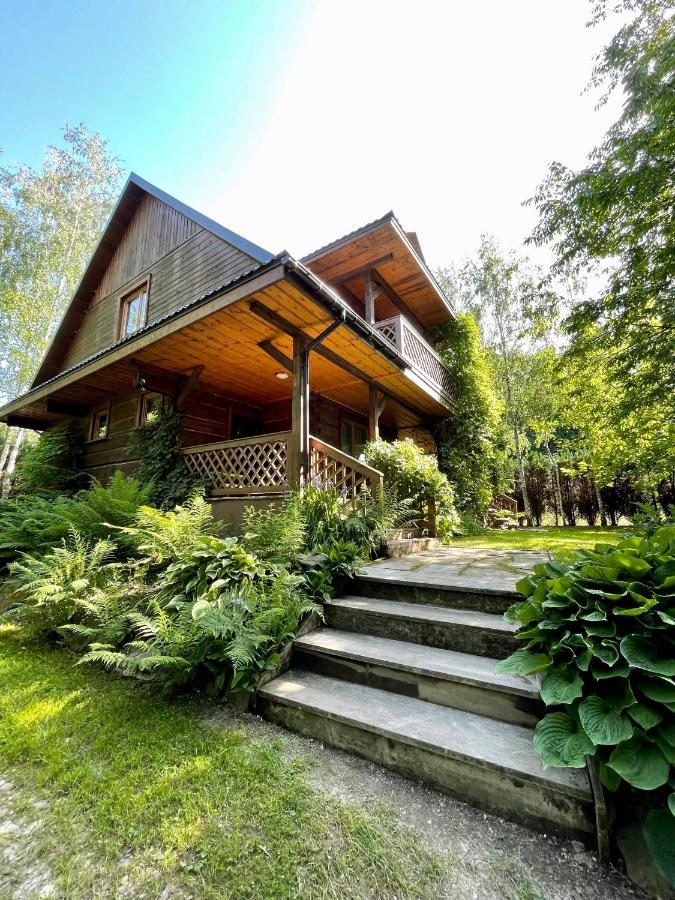 Villa Dom Z Bali Przy Szlaku à Kasina Wielka Extérieur photo