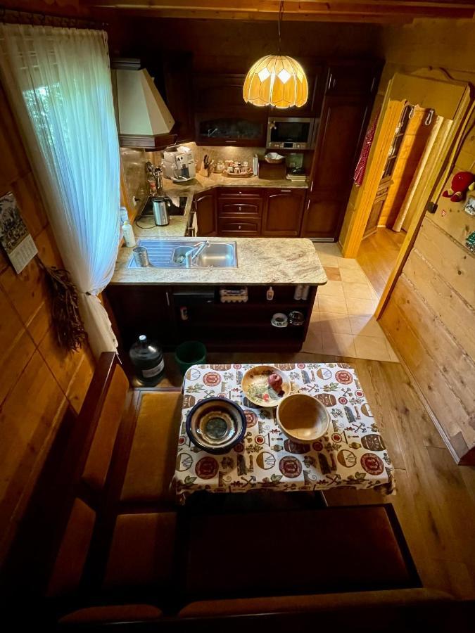 Villa Dom Z Bali Przy Szlaku à Kasina Wielka Extérieur photo